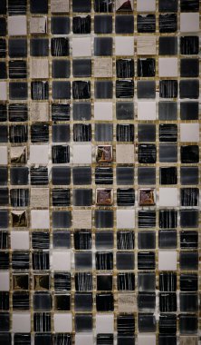 Ev dekorasyonu için küçük kare fayanslar mozaiği