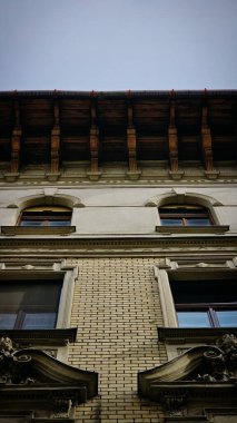 Budapeşte 'nin merkezindeki binaların mimari detayları