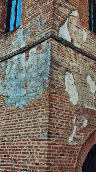 Bir aralık akşamı Bükreş yakınlarında Mogosoaia Sarayı