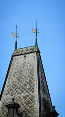 Nisan 'da Prag' ın merkezinde seçmeli ve sanat tarzında siyahi konutlar inşa edildi.