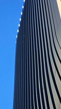 Prag 'ın merkezinde modern bir ofisin ön cephesi