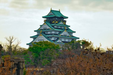 Osaka Kalesi, Japonya, Osaka, Ch-ku 'daki Japon kalesi. 16. yüzyıl AzuchiMoyama döneminde Japonya 'nın birleşmesinde önemli bir rol oynadı. Fotoğraf 22 Ocak 2025
