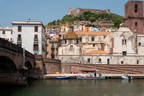 Sardunya 'daki Bosa' nın pitoresk kasabası