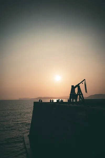 Alghero 'nun duvarlarında eski bir top