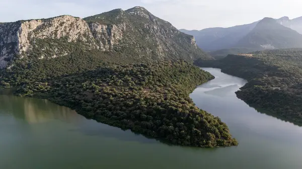İtalya 'nın Sardinya bölgesinde Cala Gonone yakınlarında.
