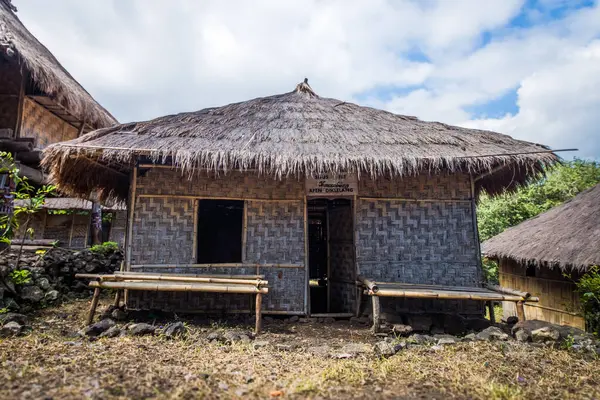 Bampalola kabilesinin geleneksel evi. Alor, Doğu Nusa Tenggara, Endonezya - 08 Haziran 2017