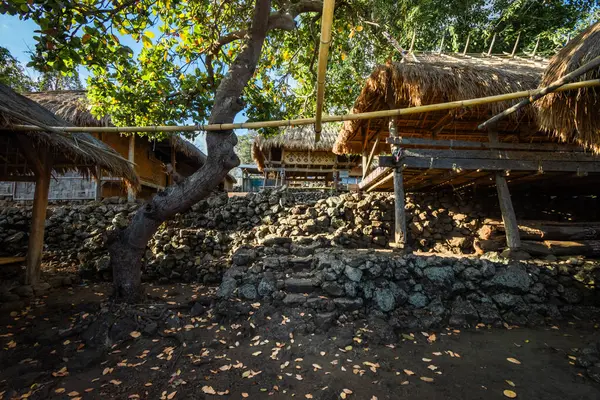 Bampalola kabilesinin geleneksel evi. Alor, Doğu Nusa Tenggara, Endonezya - 01 Eylül 2021