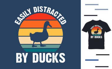 Ördeklerin gömlek tasarımı yüzünden dikkati kolayca dağılıyor.