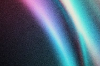 Koyu renkli, yanardöner bir arka plan ve kumlu bir yapısı var. Canlı ama aynı zamanda karanlık ve karamsar..