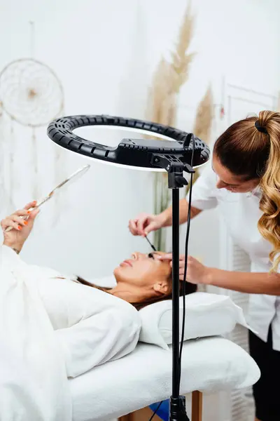Beautiful Young Adult Woman Receiving Professional Permanent Makeup Treatment Modern — Stock Photo, Image