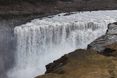 İzlanda - Dettifoss Şelalesinin Gücü ve Majesteleri