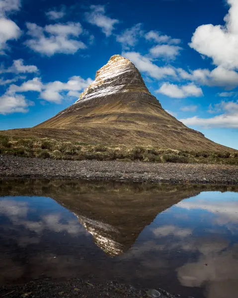 İzlanda Kirkjufell - Görkemli Peyzaj ve Simge Simgeleri