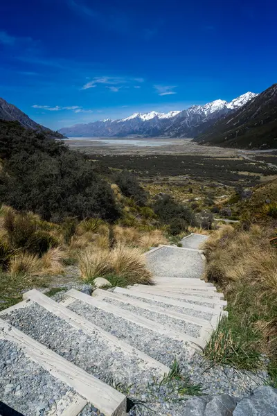 Aoraki Dağı 'nı keşfeden Aşçı Ulusal Parkları Majestic Peaks