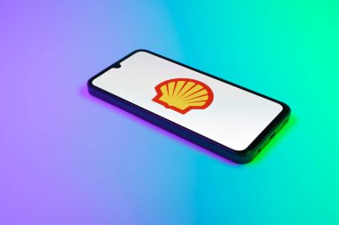 Prag, Çek Cumhuriyeti - 21 Ekim 2024: Logoyu gösteren modern akıllı telefon aygıtı.