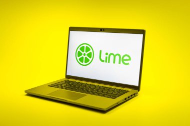 Prag, Çek Cumhuriyeti - 02 21 2025: Lime logosunu gösteren dizüstü bilgisayar.