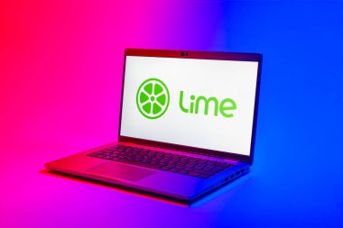 Prag, Çek Cumhuriyeti - 02 21 2025: Lime logosunu gösteren dizüstü bilgisayar.