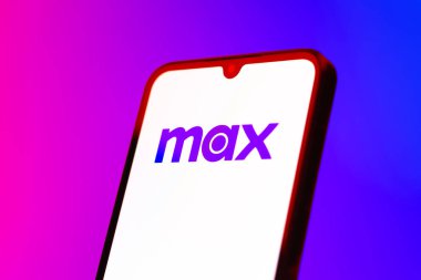 Prag, Çek Cumhuriyeti - 10 21 2024: Maksimum logoyu gösteren akıllı telefon.