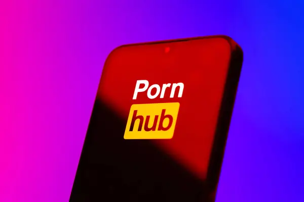 EU Investigates Adult Websites Over Failure to Block Underage Viewers