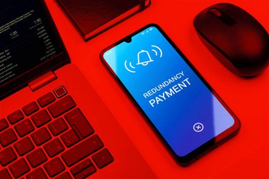 Yedek ödeme kavramını ifade eden bir ofis masasında nesnelerin düzenlenmesi.