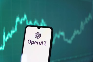 Prag, Çek Cumhuriyeti - 10 21 2024: OpenAI logosunu gösteren akıllı telefon.