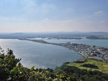Kore turizm merkezi Seongsan Ilchulbong Jeju Denizi