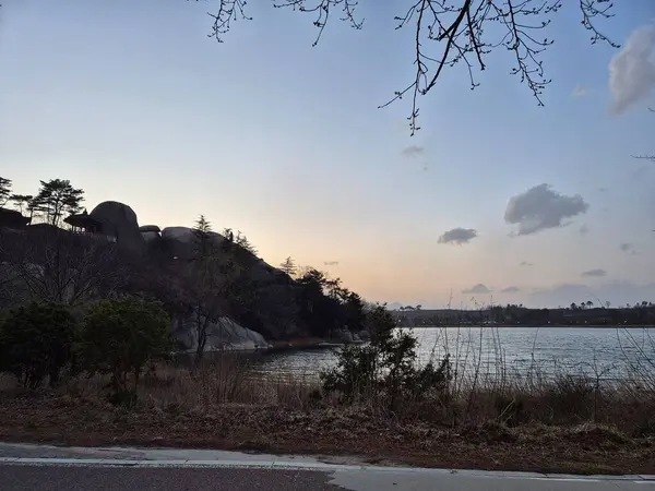 Sokcho, Kore Günbatımı Gölü 'nün yerel manzarası