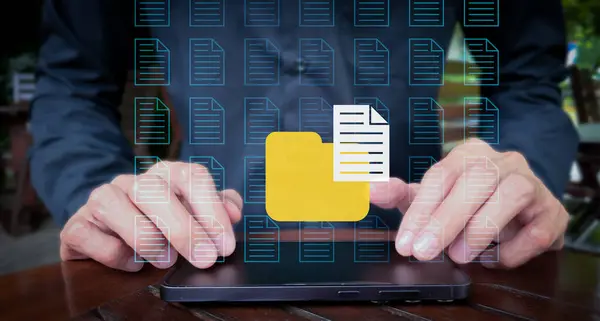 Dizin ve Izgara Simgesi Kaplamalı Tablet tabanlı Belge YönetimiName