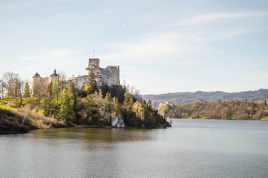 The castle Dunajec in Niedzica on Lake Czorsztyn in Poland.  Polish: Zamek Dunajec or Zamek Niedzica in Niedzica-Zamek