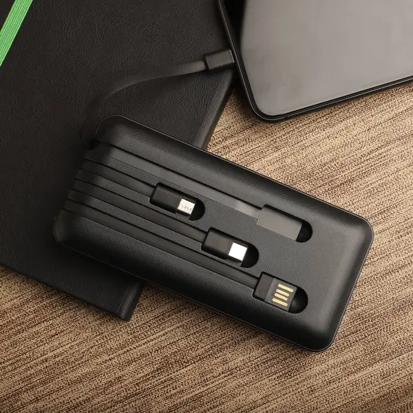 Tümleşik Kablo Depolamalı Çoklu Portlu Mobil Şarj Aracı, konsept fotoğraf çekimi.