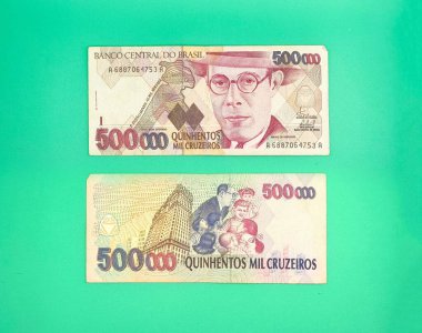 Eski Brezilyalı koleksiyoncunun 500 bin cruzeiros notu. Üzerinde Mrio de Andrade resmi var.