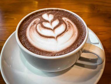 Kahve fincanı ve sıcak içecek.