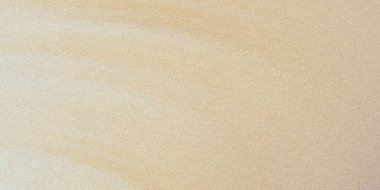 Bej ve bronzlaşmış arka plan hafif bir değişim etkisi yaratıyor. Kumlu yüzey yumuşak, sıcak ve doğal bir estetik yaratır. Kompozisyon basit ve nötr..