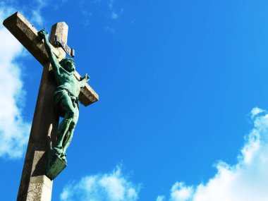 Çarmıhtaki İsa 'nın heykeli