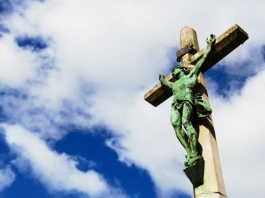 Çarmıhtaki İsa 'nın heykeli