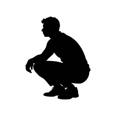 Elleri dizlerinin üzerinde düşünceli bir şekilde çömelmiş bir adamın silueti.