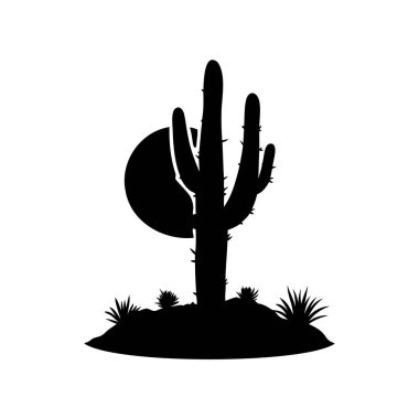 Çöl manzarasında gün batımında bir Saguaro Kaktüsünün silueti