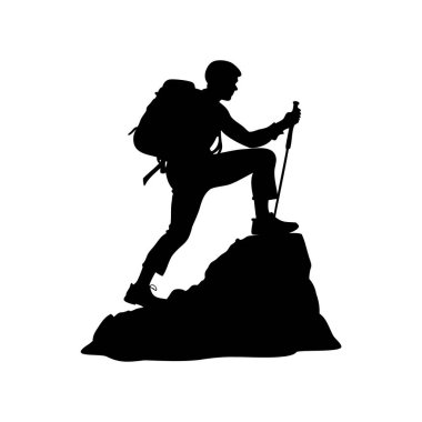 Sırt çantalı bir yürüyüşçünün silueti kayalık bir dağ zirvesini fethediyor.