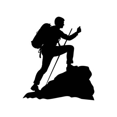 Yürüyüşçü silueti yürüyüş direkleri ve sırt çantasıyla bir kayaya tırmanıyor.