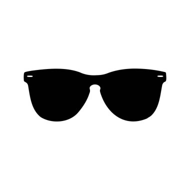 Şık ve modern siyah güneş gözlükleri güneşten korunuyor.