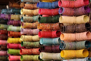 Banglore 'de düğün için tasarım bilezikleri.