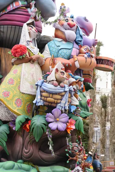 Valencia, İspanya, 17 Mart 2025. Las Fallas de Valencia.