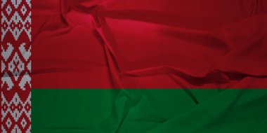 Kırışık Kumaş Detaylı Belarus Ulusal Bayrağını Sallamak