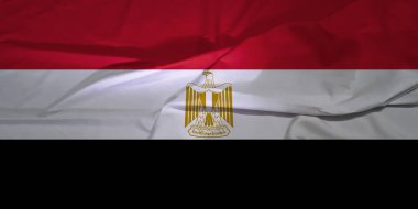 Mısır Ulusal Bayrağı havada sallanıyor 