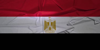 Mısır Ulusal Bayrağı havada sallanıyor 