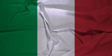 Yumuşak Akan İtalya Bayrağı Harekette Yakalandı
