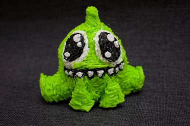 Karikatür ahtapotu plastik bir 3D kalemle yapılmış.