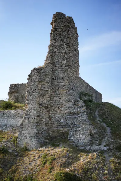 Hrad Branc: Manzaralı Tarihi Harabeler