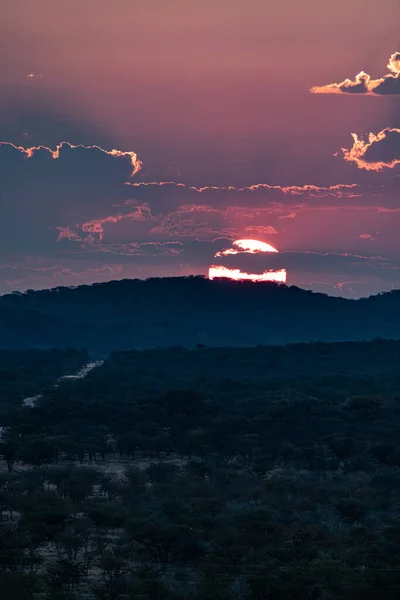 Napnyugtakor Etosha Nemzeti Parkban — Stock Fotó