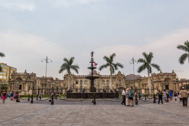 Lima, Peru - 22 Şubat 2025 Lima Meydanı 'nda güneşli bir gün
