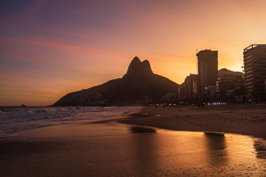 Günbatımı Leblon Sahili, Ipanema Rio de Janeiro, Brezilya